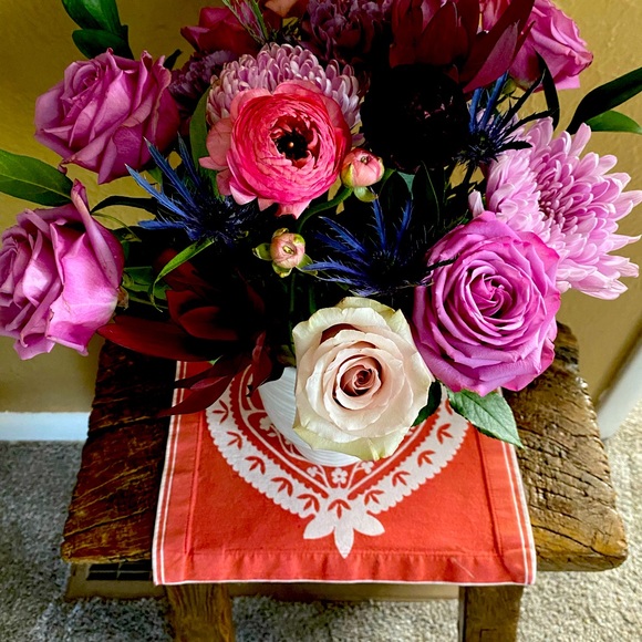 Meet your Posher, 🌷Tina🌹 - Picture 1 of 1